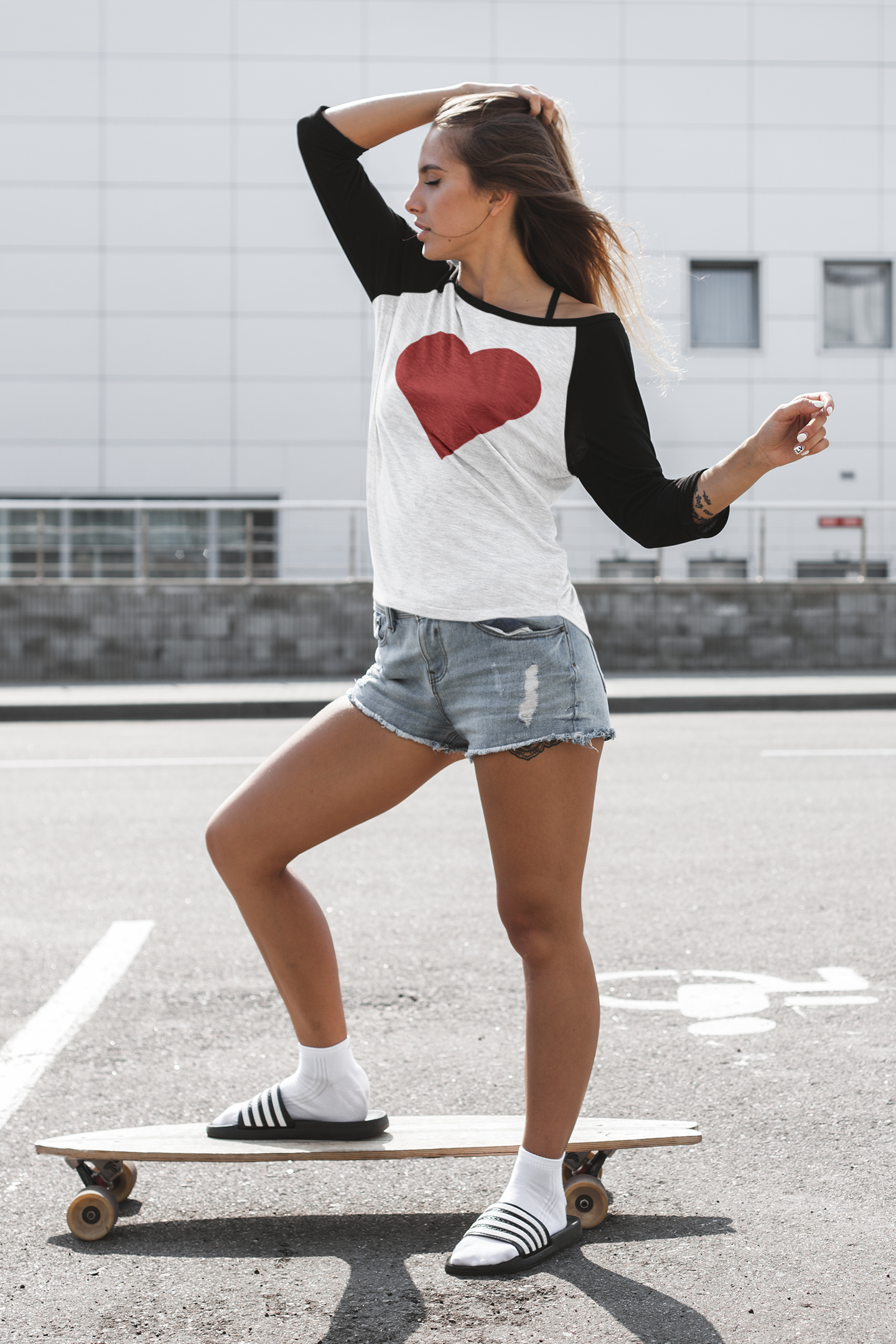 Baseball raglan Tee – Heart Design