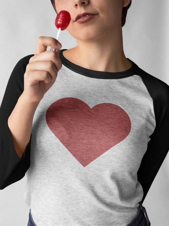 Baseball raglan Tee – Heart Design